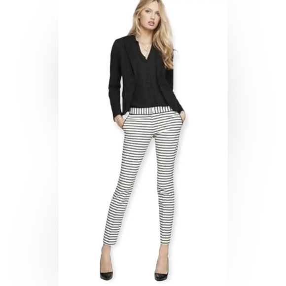 Express Pants - Express Columnist Black &‎ White Horizontal Striped Career Ankle Pants Size 0